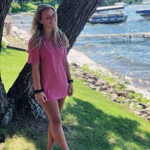 Meet your Posher, Lauryn